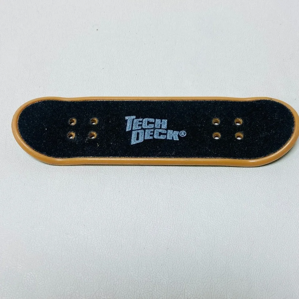 Tech Deck Vintage World Industries Lot Of 2 Decks Wheels Screwdriver Fingerboard